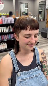 Sienna OWNS this awesome bowl-rad-mullet haircut! 💈 Link in bio to book! ,  ., ., ., #barber #eugenebarber #springfieldoregon #eugeneoregon #oregonlife  #pnw #eugene #trackcity #fetchwithgretch ...