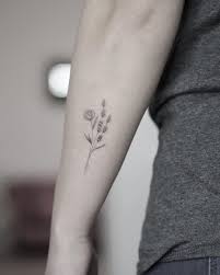 See which flower tattoo designs impress us as we showcase some amazing ink work! Gefallt 566 Mal 3 Kommentare Alina Fineline Tattoo Artist Bunami Ink Auf Instagram Bunami Ink Stu Lavender Tattoo Olive Tattoo Bouquet Tattoo