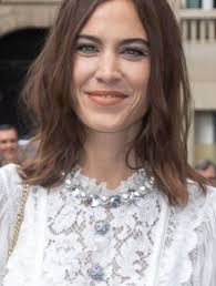 Comment porter des Converse avec brio ? Les meilleures idées look pour  pimper ces baskets indémodables