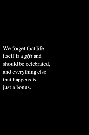 Everytime you smile at someone, it is an action of love, a gift to that person, a beautiful thing. Pin On Motivational Quotes