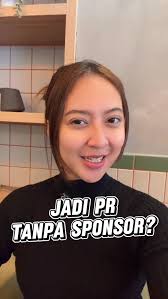 Aku pernah ragu sama diriku sendiri sebelum aku coba apply Supervisor dan  Duty Manager position. Aku nggak berani apply karena aku takut ditolak,  takut belum cukup pengalaman. Tapi ternyata, kenyataan berkata lain,