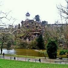 Wishing to improve the impoverished area with a park, the city bought the quarries in 1862. Parc Des Buttes Chaumont Buttes Chaumont Paris Rue Botzaris