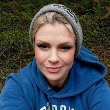 Amanda Tebby's Instagram, Twitter & Facebook