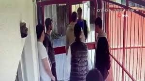 Okul müdürüne kurşun yağdıran öğrencinin liseye silahla geliş ve gidiş anı  kamerada