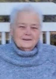 Dina Robinson's Instagram, Twitter & Facebook