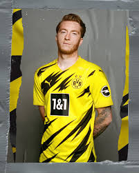 The bvb team set consists of 25 cards with embossed, printed autographs of the players, 4 special themed cards, 1 exclusive signal iduna park flenticular card. Puma Football On Twitter Serious Face Electric Kit Introducing The 2020 21 Bvb Home Kit W Woodyinho