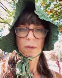 We had fun in #Williamsburg! I hope everyone had a happy Halloween/Samhain!  Loving everyone’s costume photos! , #colonialwilliamsburg #preacherman  #newfinland #newfinlanddog #hungarianpuli #roaddog ...