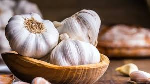 Kedua bahan ini akan berfungsi untuk mengurangi rasa pedas serta getir. Cara Makan Bawang Putih Mentah Oom Blogger