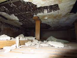 Beim altbau liegt der kaufpreis doch fest? Decke In Altbau Mit Alten Wasserschaden Verputzen