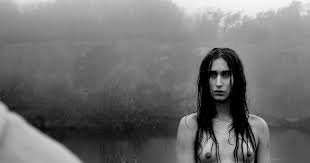 She portrays chanel on netflix's warrior nun. 2016 Bedste Fotografering Sorte Mane Filmmagasinet Ekko