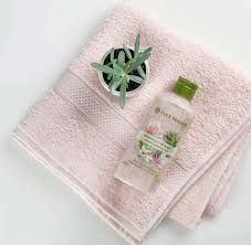 Pin Di Milah Su La Pa Fu Yves Rocher Cosmetici Cosmetici Naturali