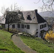 Untergebracht ist sie in dem und um das frühere wohnhaus des 1967 verstorbenen bundeskanzlers in rhöndorf. Fast 34 000 Besucher Schauen Sich Adenauer Ausstellung An Welt