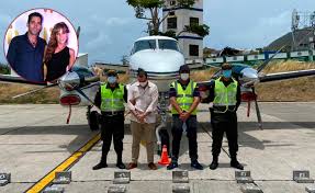 Sin embargo, el campo profesional de miguel jaramillo arango, también conocido como el 'flaco' jaramillo, está más relacionado con el mundo de la publicidad, actividad que ejerce hace más de. Incautan Avioneta Con Mas De 400 Kilos De Cocaina Registrada A Nombre De Miguel Jaramillo Esposo De Alejandra Azcarate Cablenoticias
