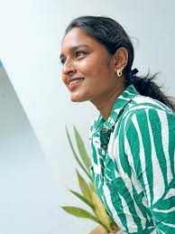 Green Flag 💚🥝 . 📸: @__as__w___in__ . . . . . . . . . #insta #instapic  #instamusic #instragram #instafashion #ancyantony #happiness #life #smile  #kochi