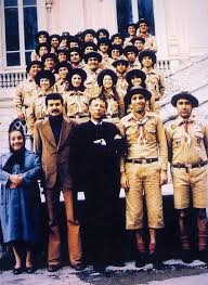 Hababam sınıfı tatilde izle filminde yine kahkaha tufanı devam ediyor. Hababam Sinifi Tatilde Oyunculari Mudur Munir Ozkul Ve Adile Nasit Kemal Sunal Sener Sen Film Fotograf Sinema Tarihi