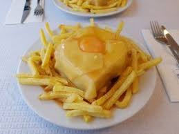 The city's iconic sandwich has two types of sausage plus ham, steak, bologna, and cheese. Francesinha Como Fazer Esse Sanduiche Delicioso