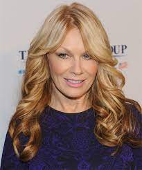Nancy Wilson Long Wavy Hairstyle Nancy Wilson Hairstyle Damp Hair Styles