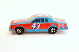 1970s vintage ertl richard petty nascar 43 race set 3628 mib truck race car. Pin On Toy Time