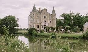 This luxury house plan's signature feature is the spacious 24'x24' central courtyard. Escape To The Chateau Dick And Angel Strawbridge S Unbelievable Home Revealed Hello