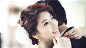 Hoàng hậu xinh đẹp tuyệt trần nhưng hoàng đế không sủng hạnh, làm Thái hậu  khi chỉ 20 tuổi