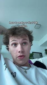 easy peasy #freelancebrandscaling #y2k #streetwear #fashion #clothes #ootd  #fyp #internetmoney #eccomerce #fyp #youngentrepreneur #traitor  #clothingbrand #clothingbrandowner #greenscreen