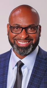 Dennis Hora's Instagram, Twitter & Facebook