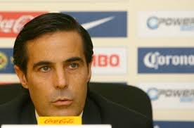 Michel Bauer ratifica a Carlos Reinoso como técnico del América