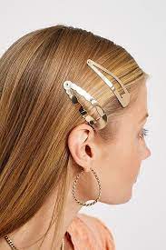 Hair Clip Styles For Fancy Girls Hairclipstyles Womanhairtrends Fashionactivation Hairstyles Sac Tokalari Toka Sac Sac