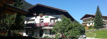 Kostenloses wlan steht im gesamten gebäude zur verfügung und die privatparkplätze am haus nutzen sie kostenlos. Home