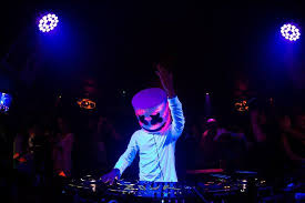 It has won the singapore tourism board's best nightspot experience award 6 times, between 1996 and 2007. Zouk Club Kl Kuala Lumpur Aktuelle 2021 Lohnt Es Sich Mit Fotos Tripadvisor