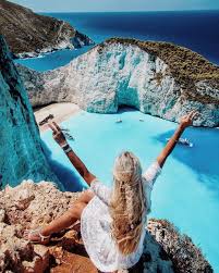 Det er en af de større græske øer med et areal på 1.400 km². Rhodes Town Travel Visit Greece Rhodes Rodos Cocktail Iwanttogoback Rhodos Cocktails Rodi Rhodos Rodos Places To Travel Zakynthos Adventure Travel