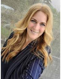 Valerie Irwin's Instagram, Twitter & Facebook