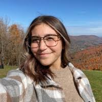 Vickie Lenz's Instagram, Twitter & Facebook