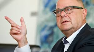 Flüchtlinge: Stübgen will mit Fahndung Druck auf Schleuser erhöhen