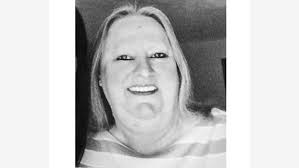 Sandra Dickey's Instagram, Twitter & Facebook