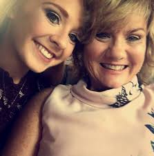 Hello all, i got a puppy not to long ago and he is 14 weeks old and now  weights roughly 34 pounds. My vet recommended we switch his food as it has