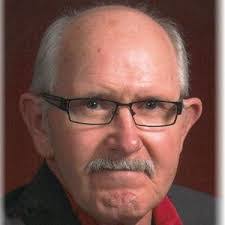 Samantha Lanphere's Instagram, Twitter & Facebook