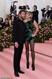 Fakes or leaks get you banned. Claims Liam Hemsworth Was Unhappy Miley Cyrus Acted Up For Cameras Daily Mail Online