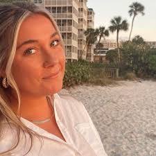 Diane Giannone's Instagram, Twitter & Facebook