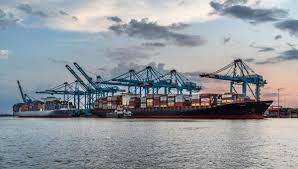 New York Ports Threatened by Strike