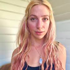 Continuing the Main Element posting spree, this is also one of my favourite  Progressive tracks ever created!! 😊😊