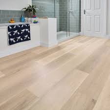 Korlok Rkp8105 Texas White Ash Light Natural Wood Effect Vinyl Flooring Planks Texas White Ash Is A Light Tone P Vinyl Flooring Vinyl Plank House Flooring