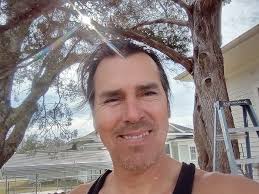 🌍👽 **Flat Earthers and the UFO Phenomenon: Ignored or Integrated?** Hey  everyone, In recent years, we've seen numerous reports and official  confirmations of mysterious unidentified flying objects (UFOs) making  headlines worldwide. These