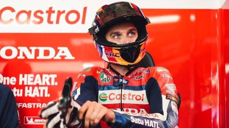 Disebut-sebut Bakal Gabung Yamaha Pada MotoGP 2027, Adik Tiri Valentino Rossi Langsung Buka Suara: Saya Adalah yang Terbaik!