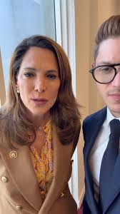 ATENCIÓN JÓVENES** QUE ESTO NO LES PASE A USTEDES.....LES OFRESCO ((TRABAJO  TODO EL AÑO)) SOLICITO MUCHACHAS fuertes y sin pena para trabajar vendiendo  Jugos Naturales en carpas de 3x3 como se ve