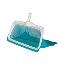 Quand Pourquoi Comment Utiliser Une Epuisette De Piscine