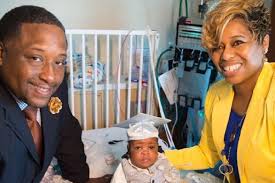 Né grand prématuré, le petit Kaleb a survécu, malgré des médecins  pessimistes