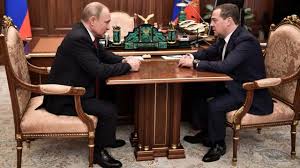Tras convencer en occidente por liberal, y en rusia por reformista. Putin Anuncia Una Reforma A La Constitucion De Rusia Y Provoca La Renuncia De Medvedev Y Del Resto Del Gobierno Bbc News Mundo