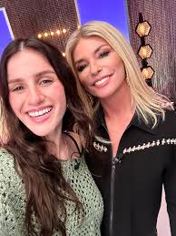 I can't believe I got mentored by THE Shania Twain this week! Turn