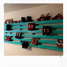 Les planches peuvent être démontées avec un levier. 12 Idees Pour Ranger Ses Chaussures Misszastyle Blog Deco